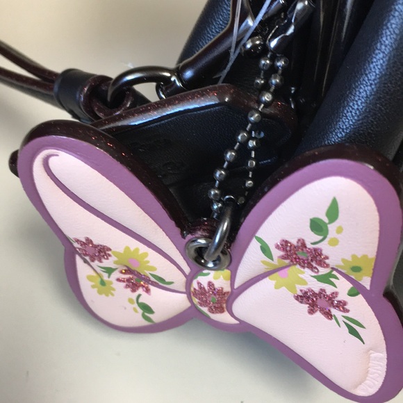 Coach Disney Minnie Mouse Wristlet - Picture 2 of 13